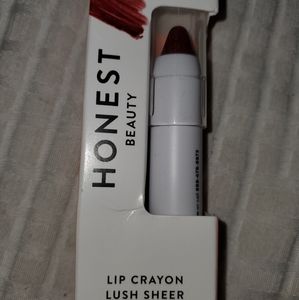 Honest beauty lip crayon in sheer Bordeaux